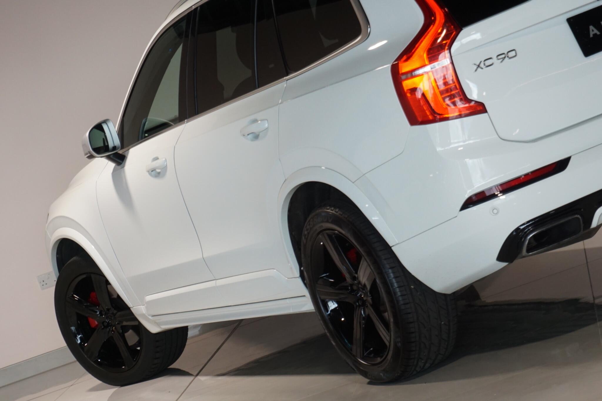 Volvo XC90 2.0 D5 PowerPulse R-Design SUV 5dr Diesel Auto 4WD Euro 6 (s/s) (235 ps)